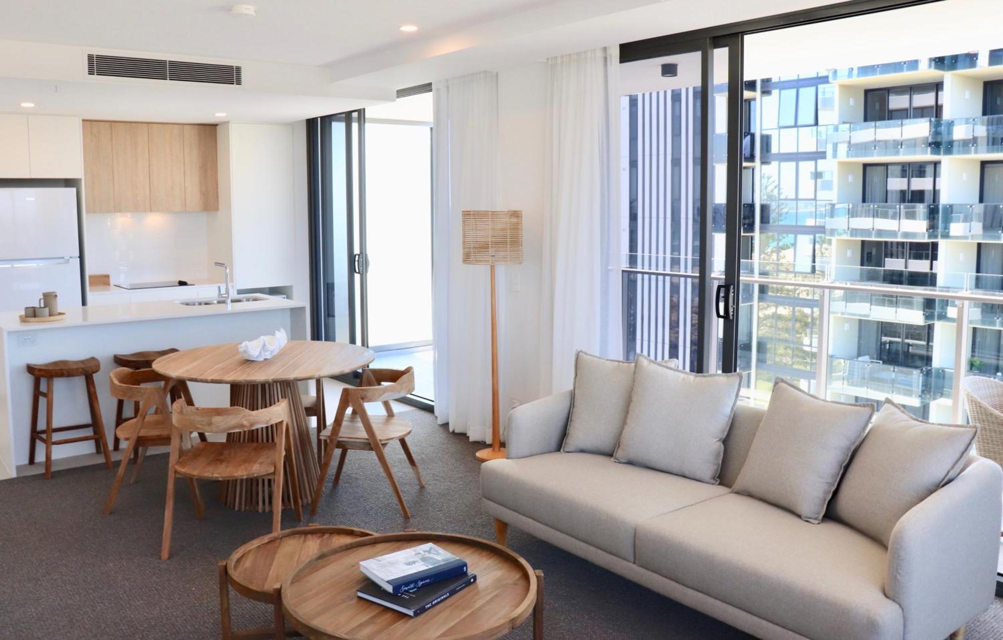 X Kirra Apartments Gold Coast Exterior photo